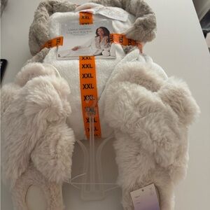 Midnight by Carole Hochman Plush Wrap Robe and Slippers - Cream